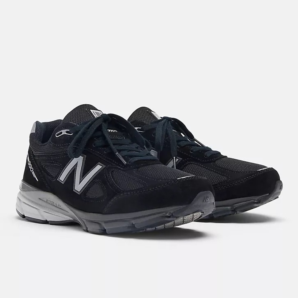 New Balance 990 Black Running Shoes size 9.5